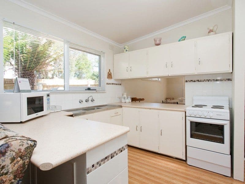 130  Ninth Avenue, ROSEBUD VIC 3939, Rosebud - Thumbnail 3
