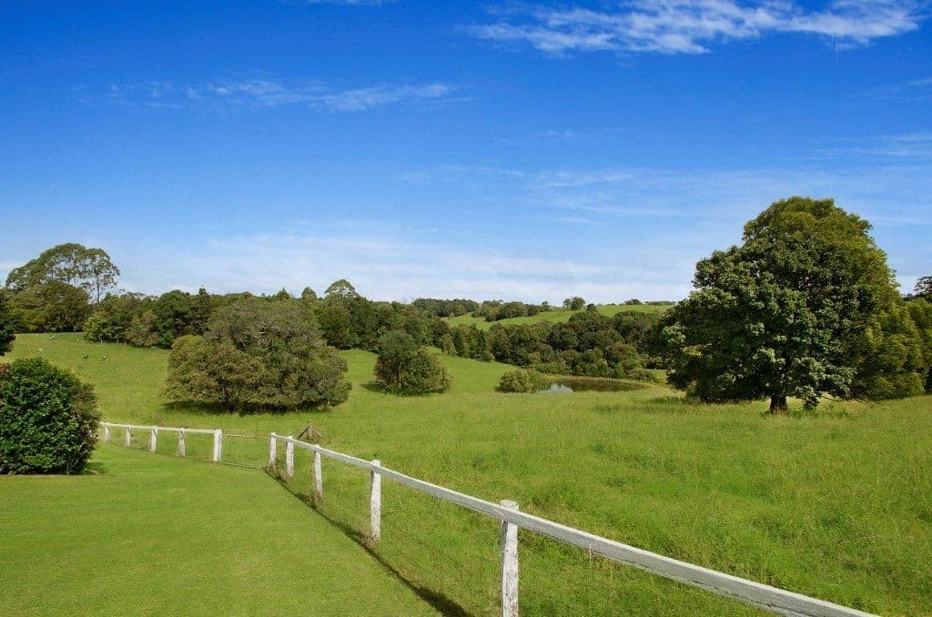 132 Ruddle Drive, MALENY QLD 4552, Maleny - Thumbnail 2