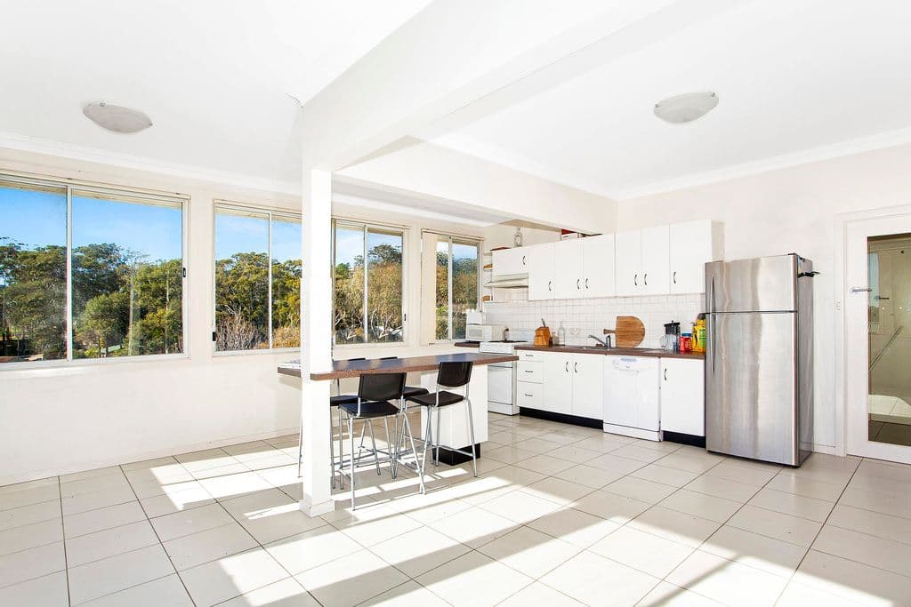 14 Parry Avenue, TERRIGAL NSW 2260, Terrigal - Thumbnail 4