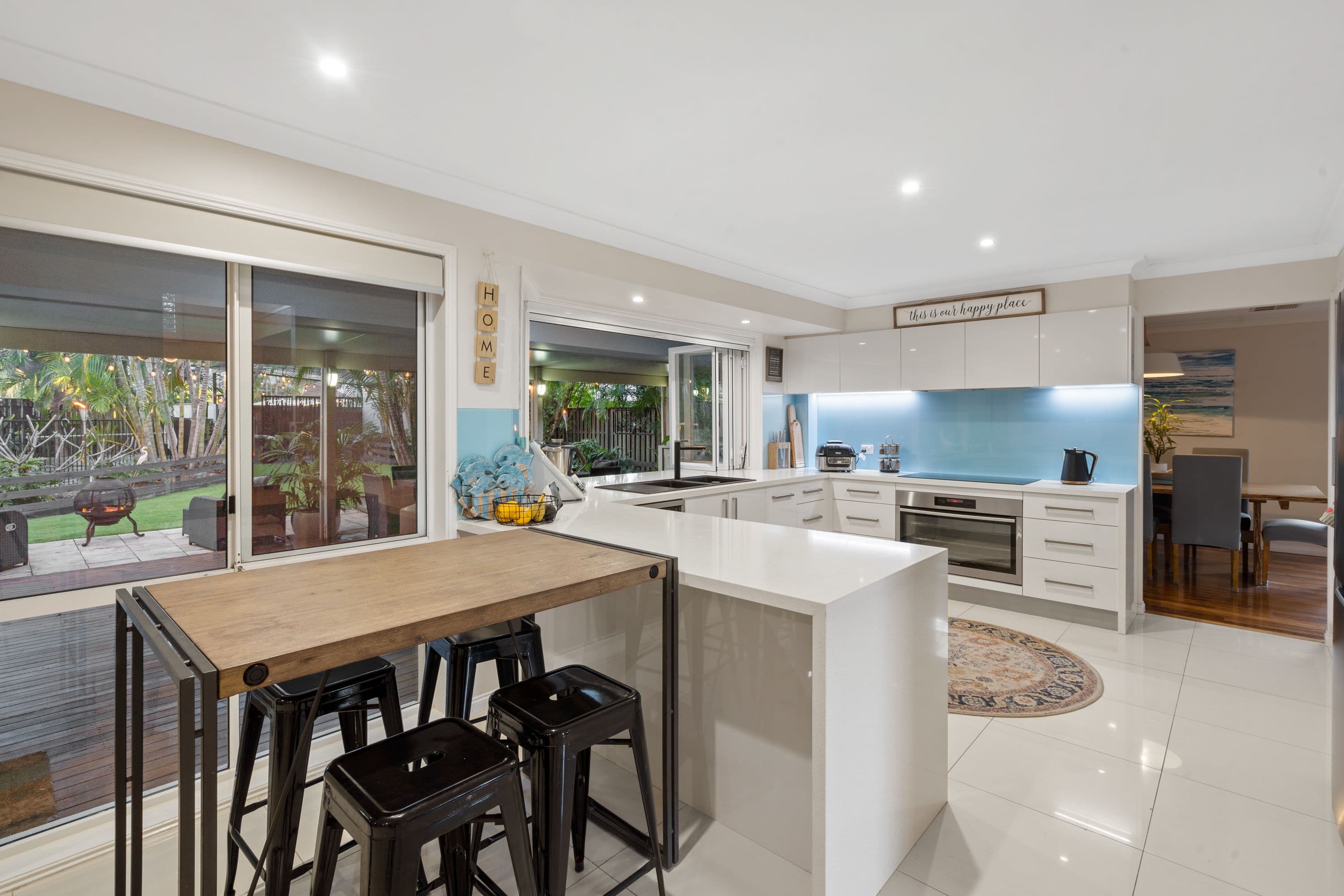 113 Port Jackson Boulevard, Clear Island Waters QLD 4226, Clear Island Waters - Thumbnail 5