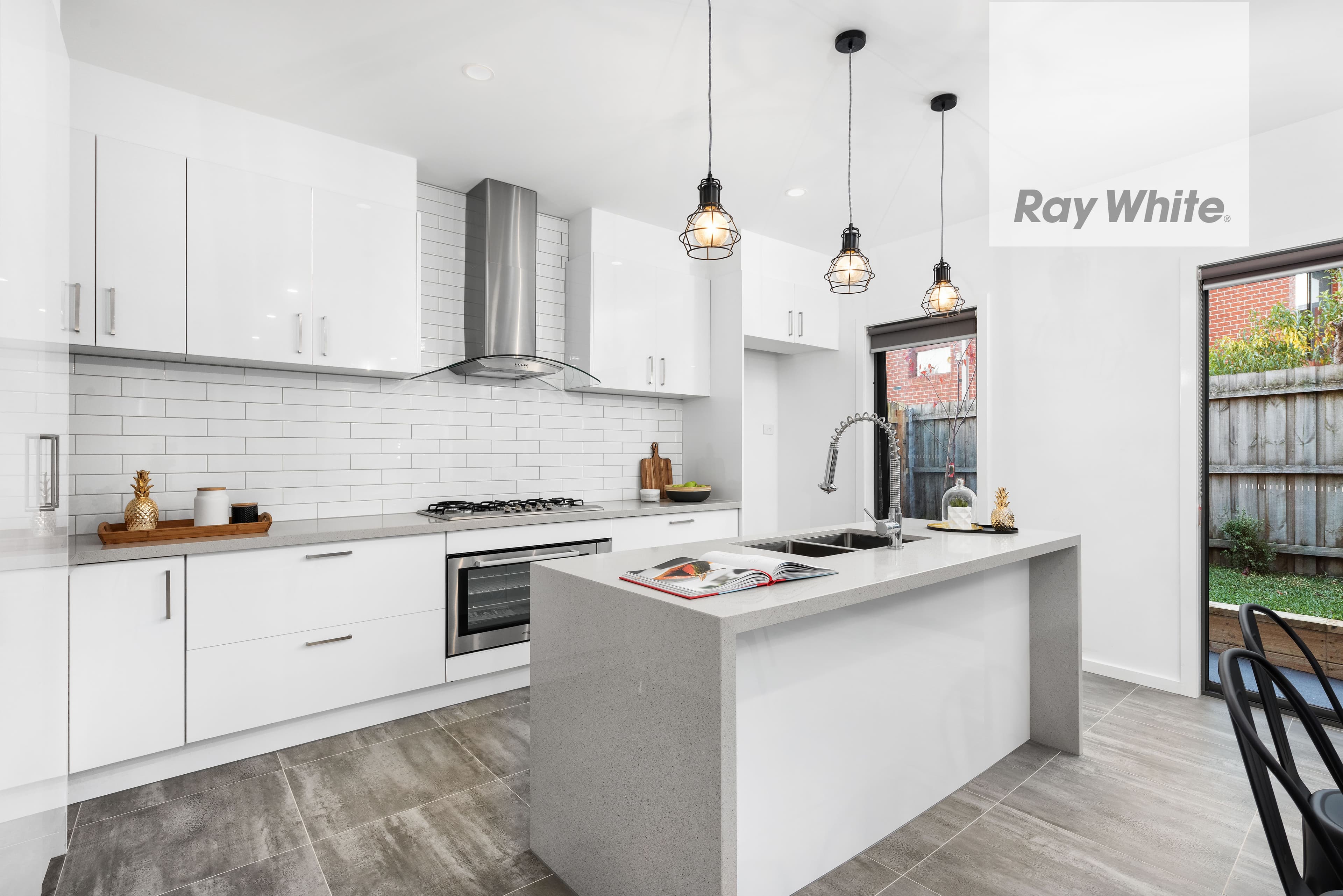 35 Cuthbert Drive, Mill Park VIC 3082, Mill Park - Thumbnail 3