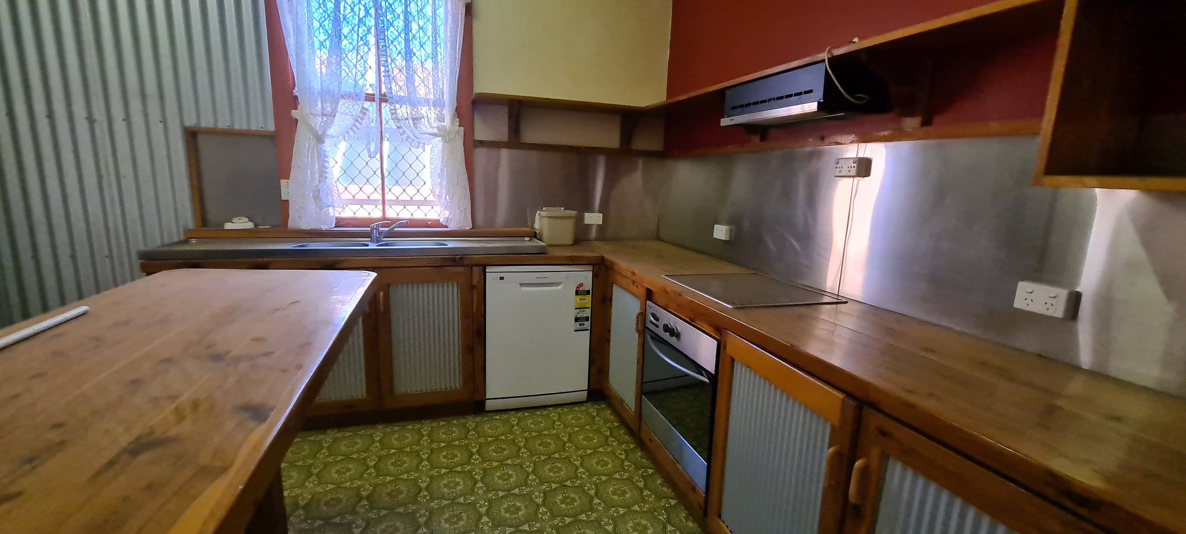 14 Currajong Street, Parkes NSW 2870, Parkes - Thumbnail 2