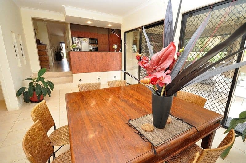 45 Maltravers Drive, ARUNDEL QLD 4214, Arundel - Thumbnail 7