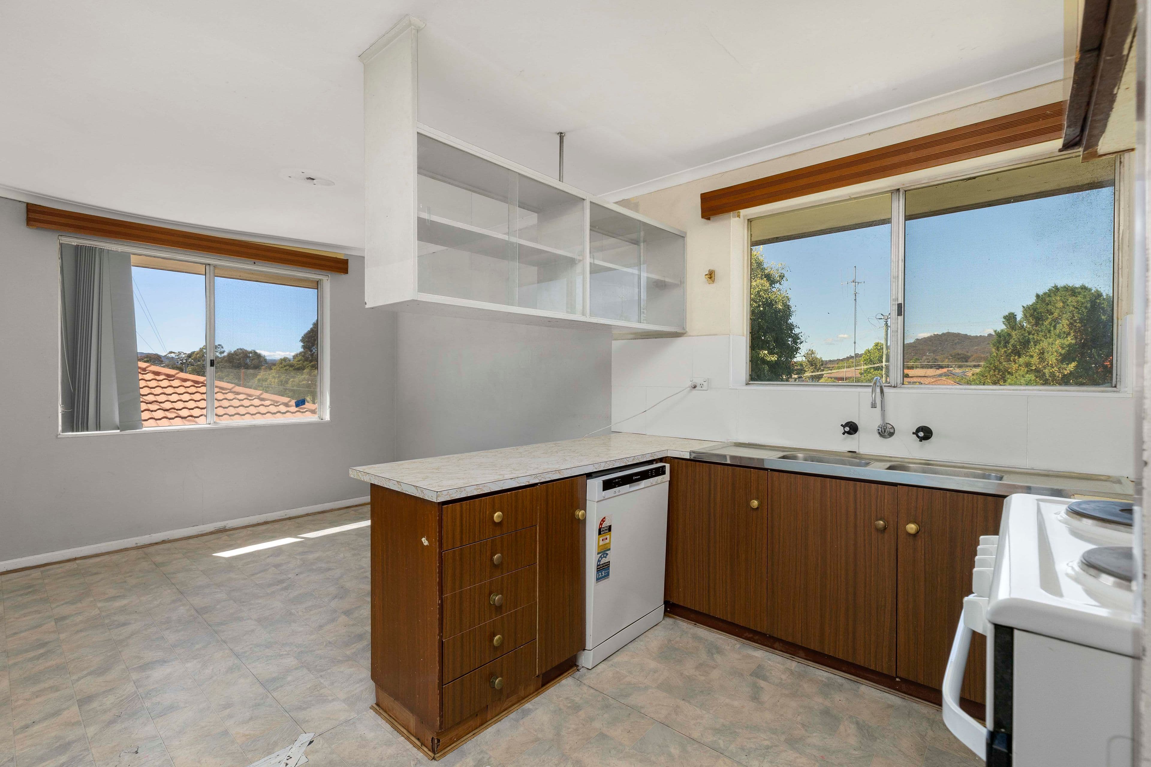 5 Camellia Place, Crestwood NSW 2620, Crestwood - Thumbnail 6
