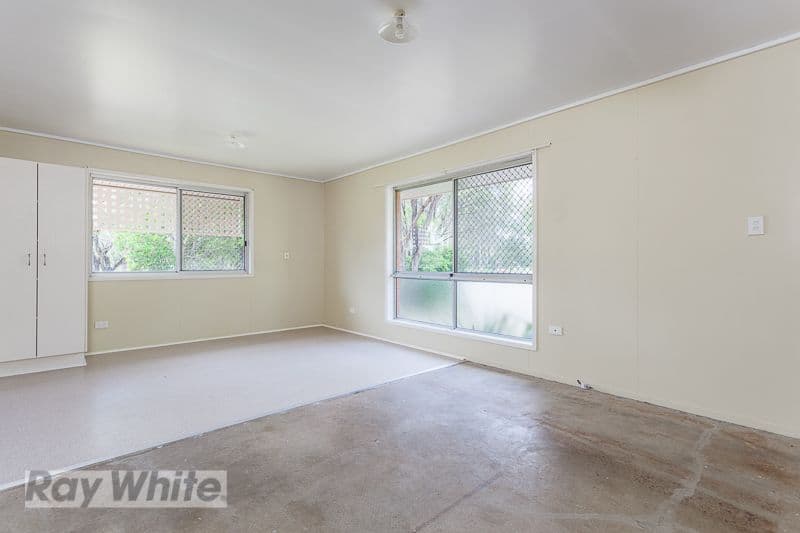 8 Tones Road, Mansfield QLD 4122, Mansfield - Thumbnail 2