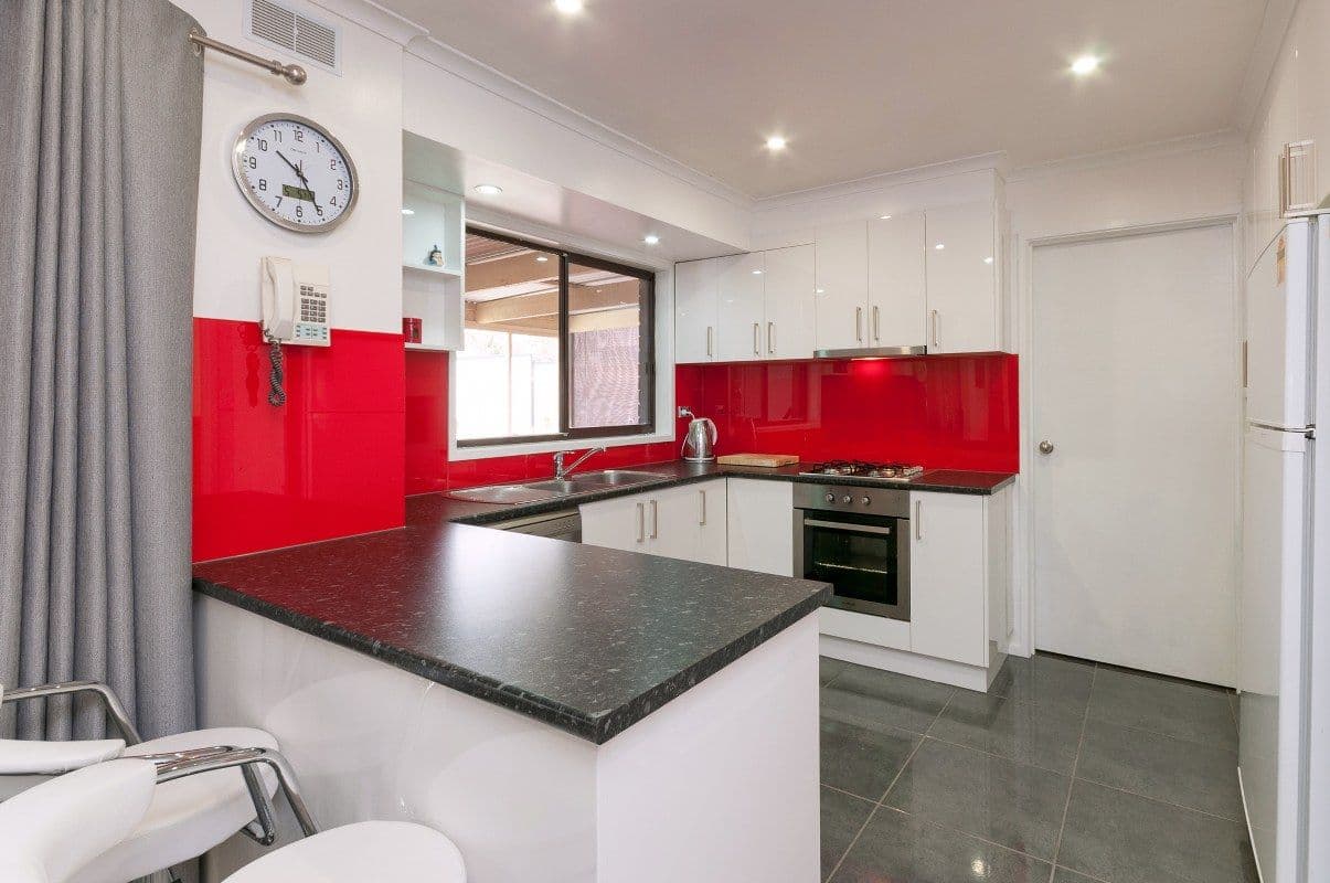 25 Lee Street, CRAIGIEBURN VIC 3064, Craigieburn - Thumbnail 2