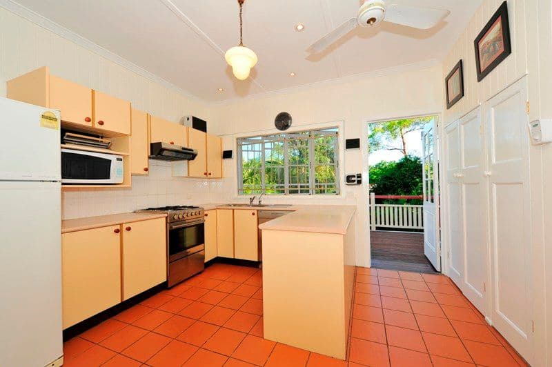 130 King Arthur Terrace, TENNYSON QLD 4105, Tennyson - Thumbnail 5