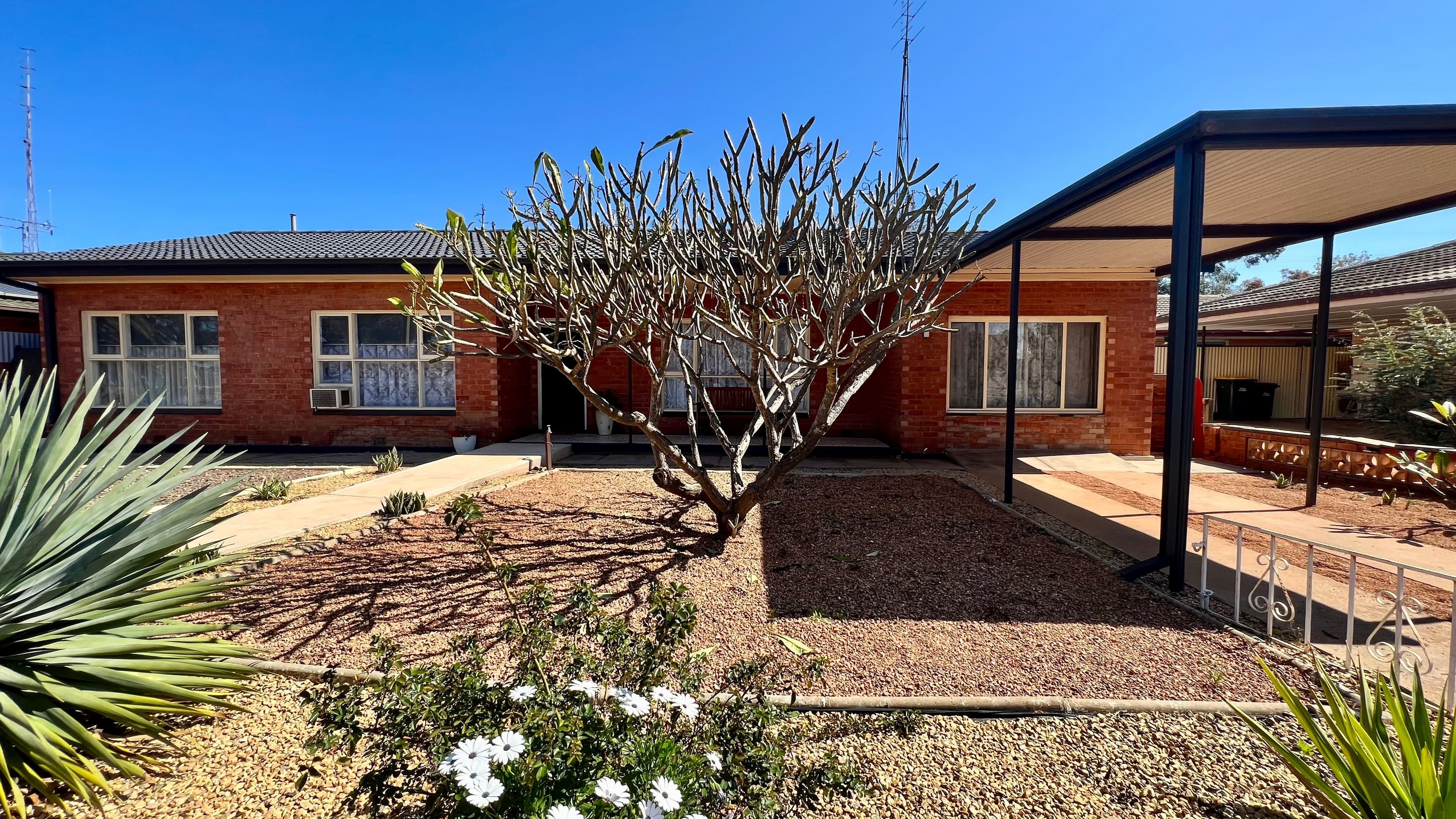 27 Mcdouall Stuart Avenue, Whyalla Stuart SA 5608, Whyalla Stuart - Image 1
