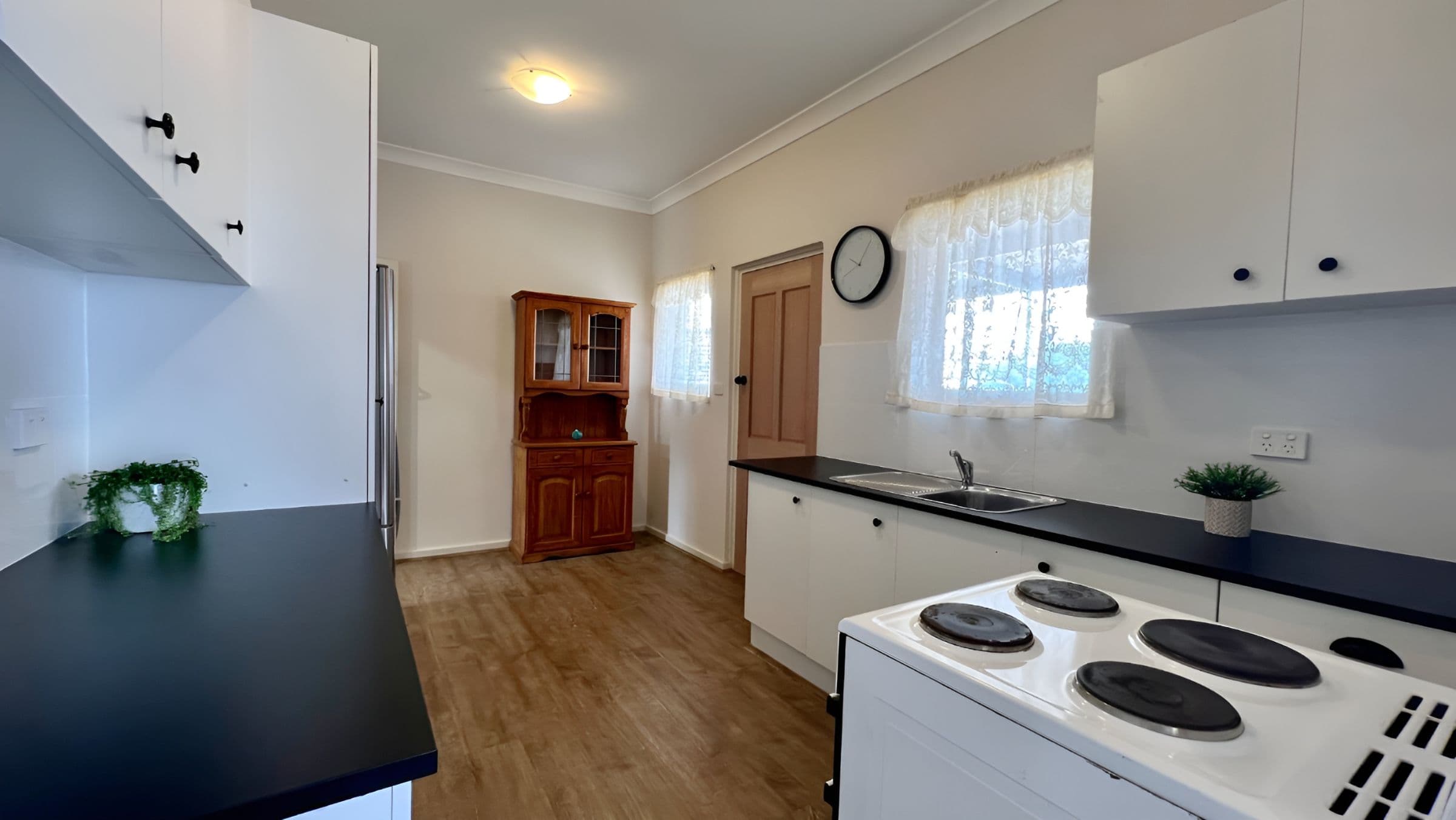 27 Mcdouall Stuart Avenue, Whyalla Stuart SA 5608, Whyalla Stuart - Thumbnail 3