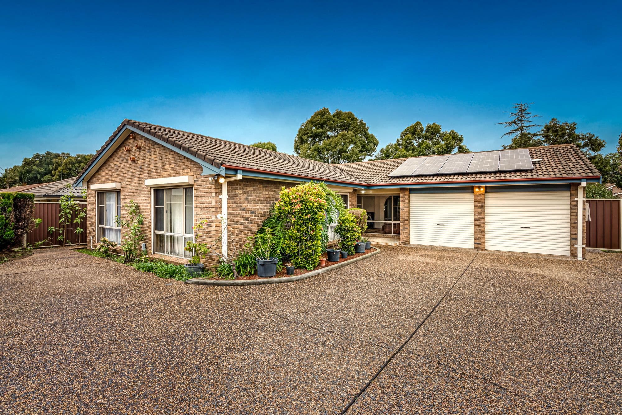 7 Phar Lap Close, Casula NSW 2170, Casula - Image 1