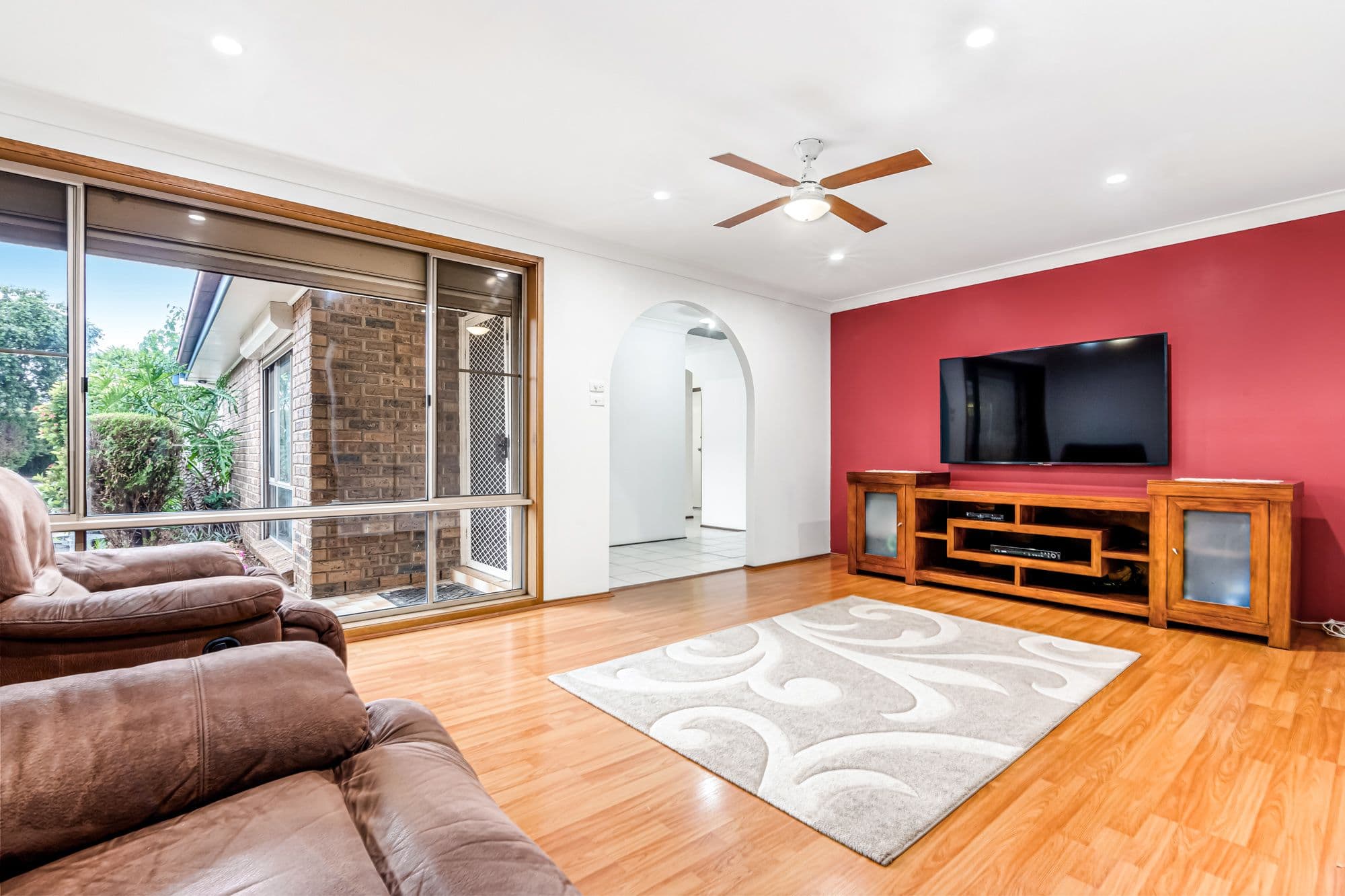 7 Phar Lap Close, Casula NSW 2170, Casula - Thumbnail 2