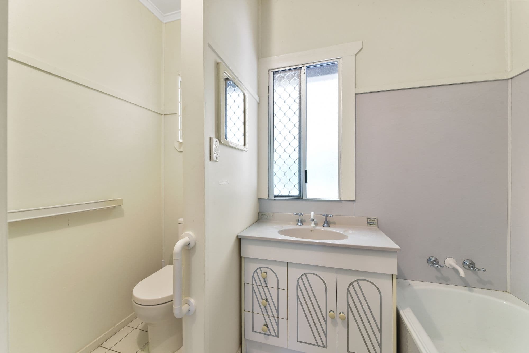 143 Edmondstone Street, Wilston QLD 4051, Wilston - Thumbnail 6