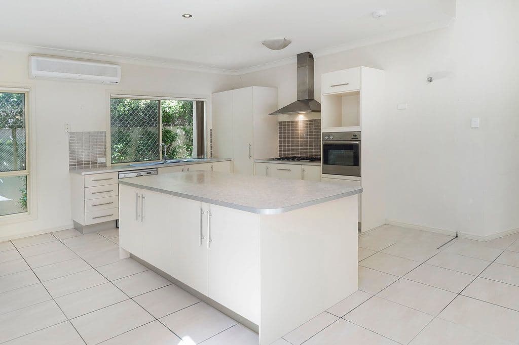 77 East Quay Drive, Biggera Waters QLD 4216, Biggera Waters - Thumbnail 4