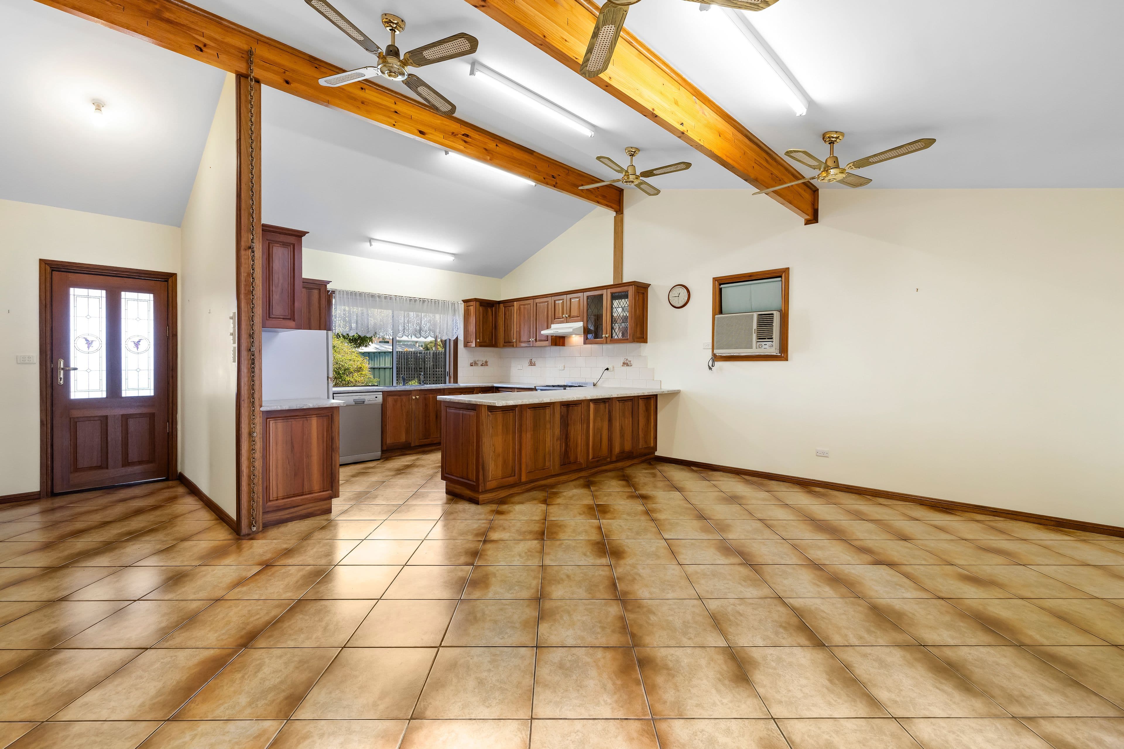 44 Glenburnie Street, Seaton SA 5023, Seaton - Thumbnail 4
