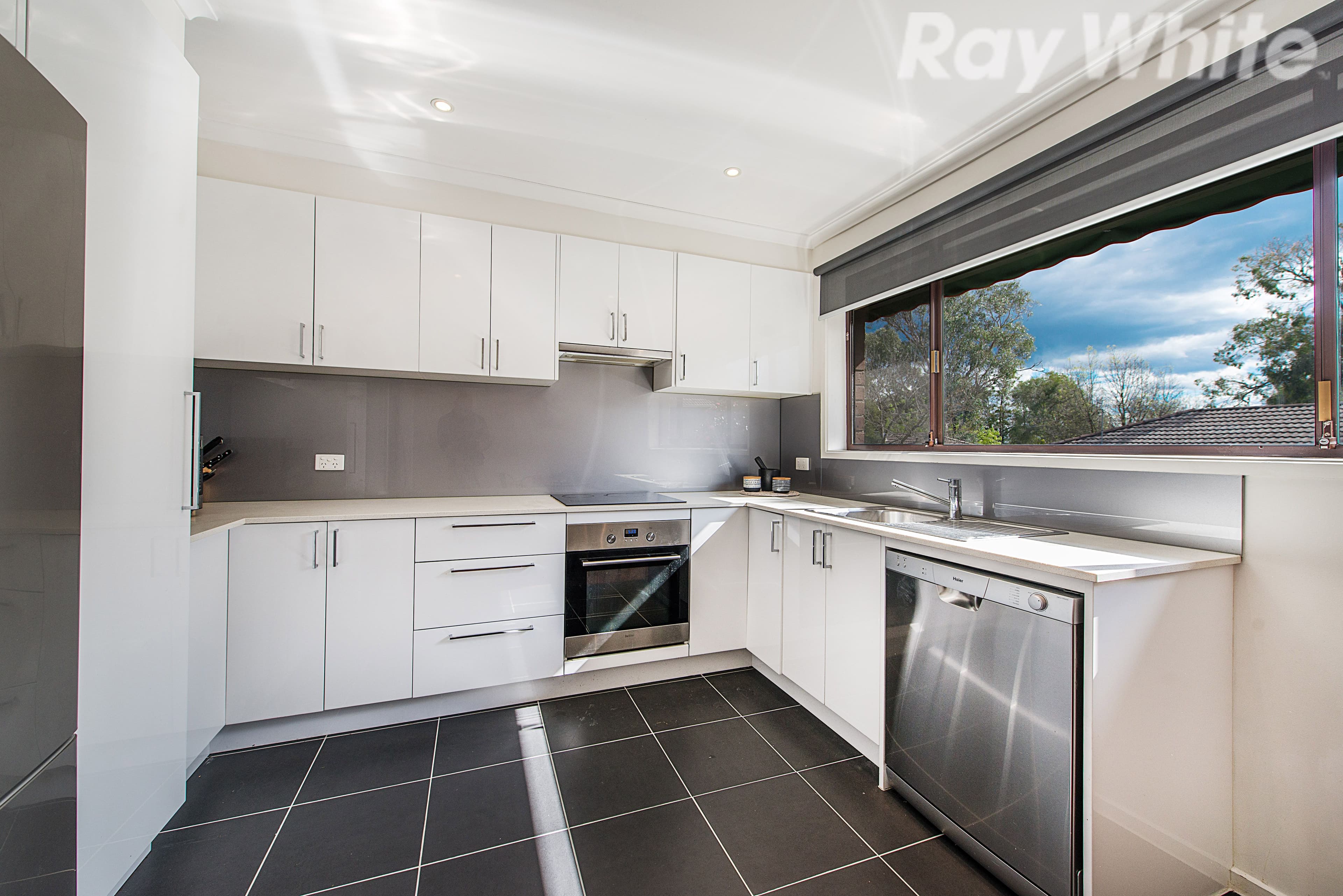 24 Lording Street, Ferntree Gully VIC 3156, Ferntree Gully - Thumbnail 5