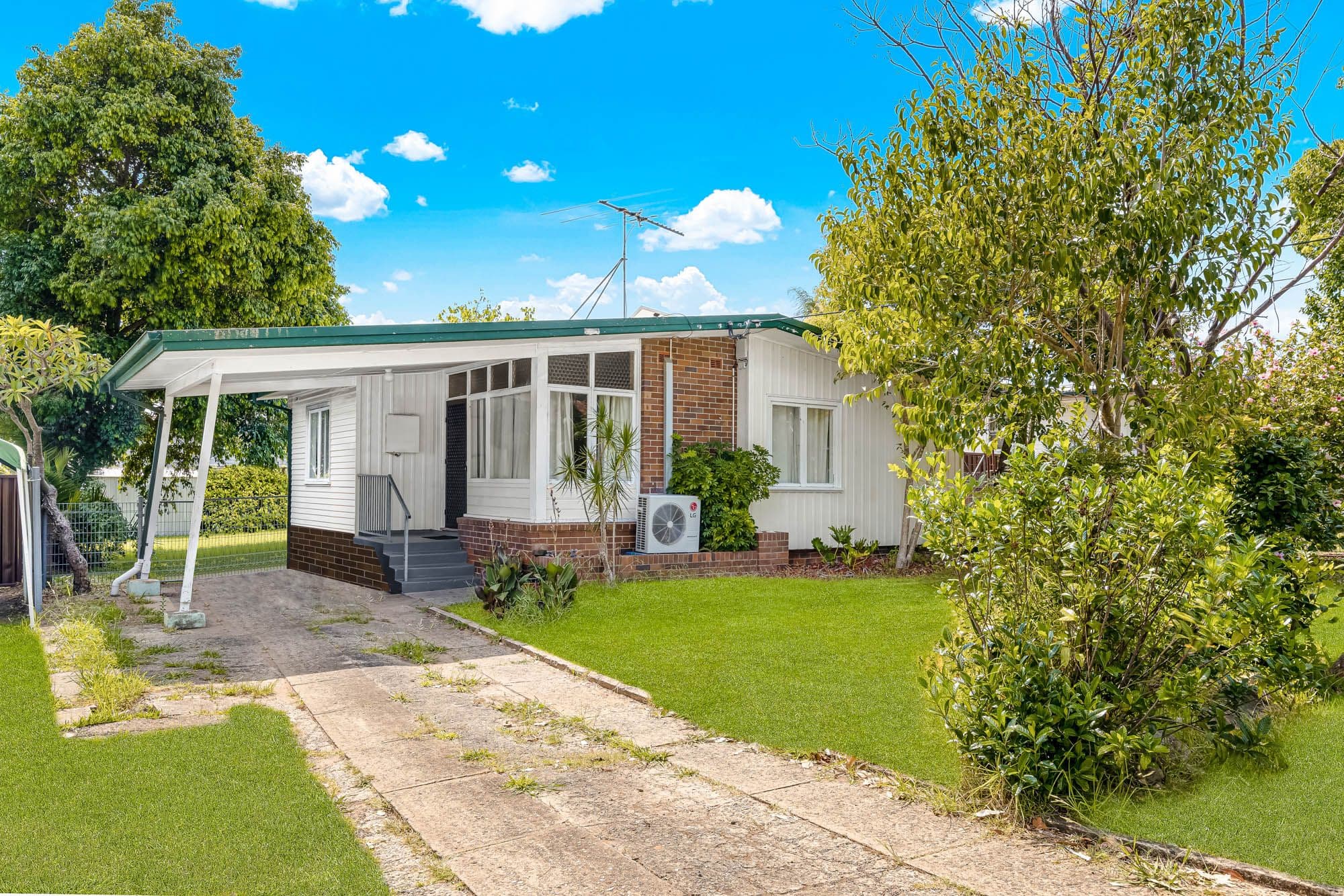 31 Leyte Avenue, Lethbridge Park NSW 2770, Lethbridge Park - Image 1