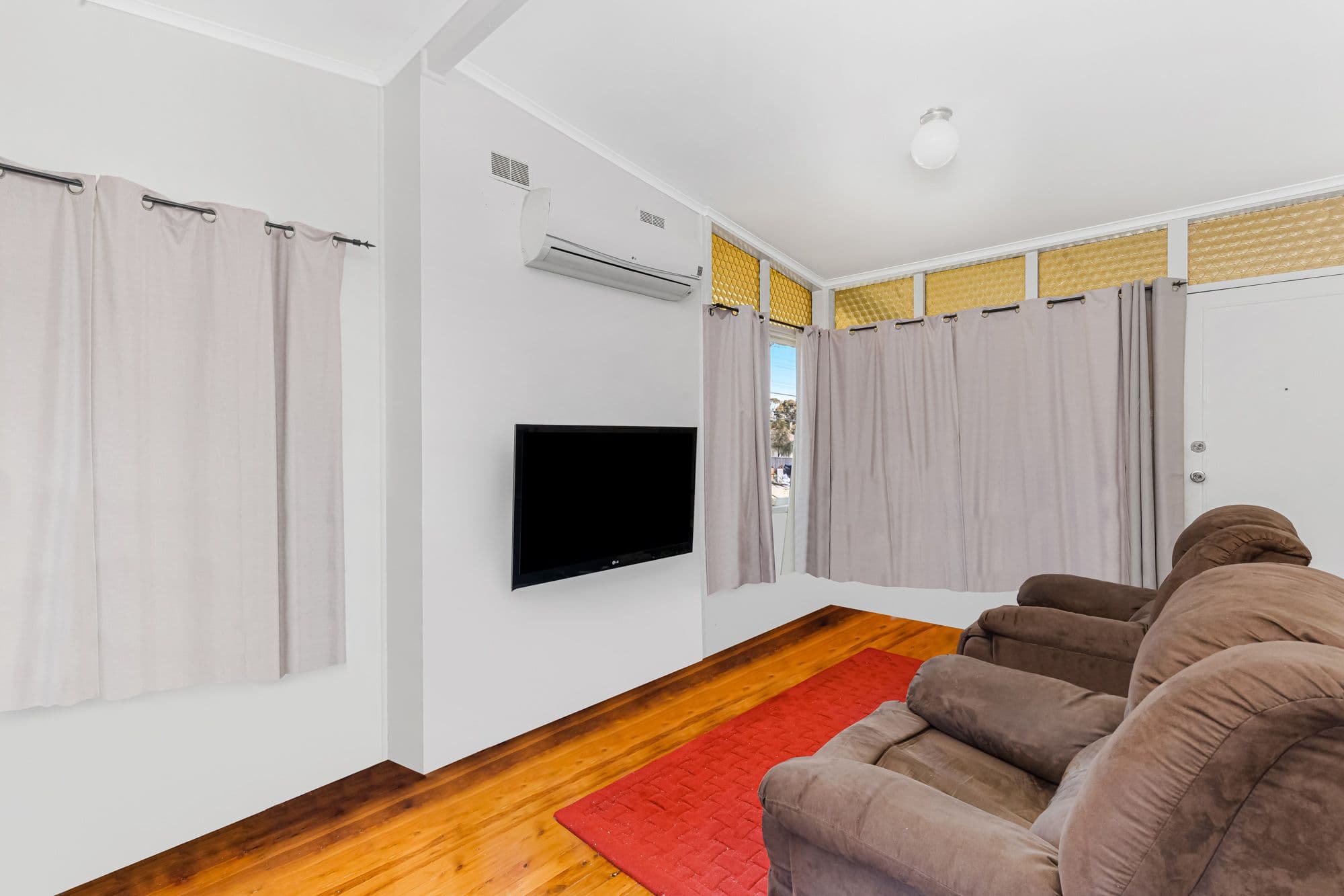 31 Leyte Avenue, Lethbridge Park NSW 2770, Lethbridge Park - Thumbnail 2