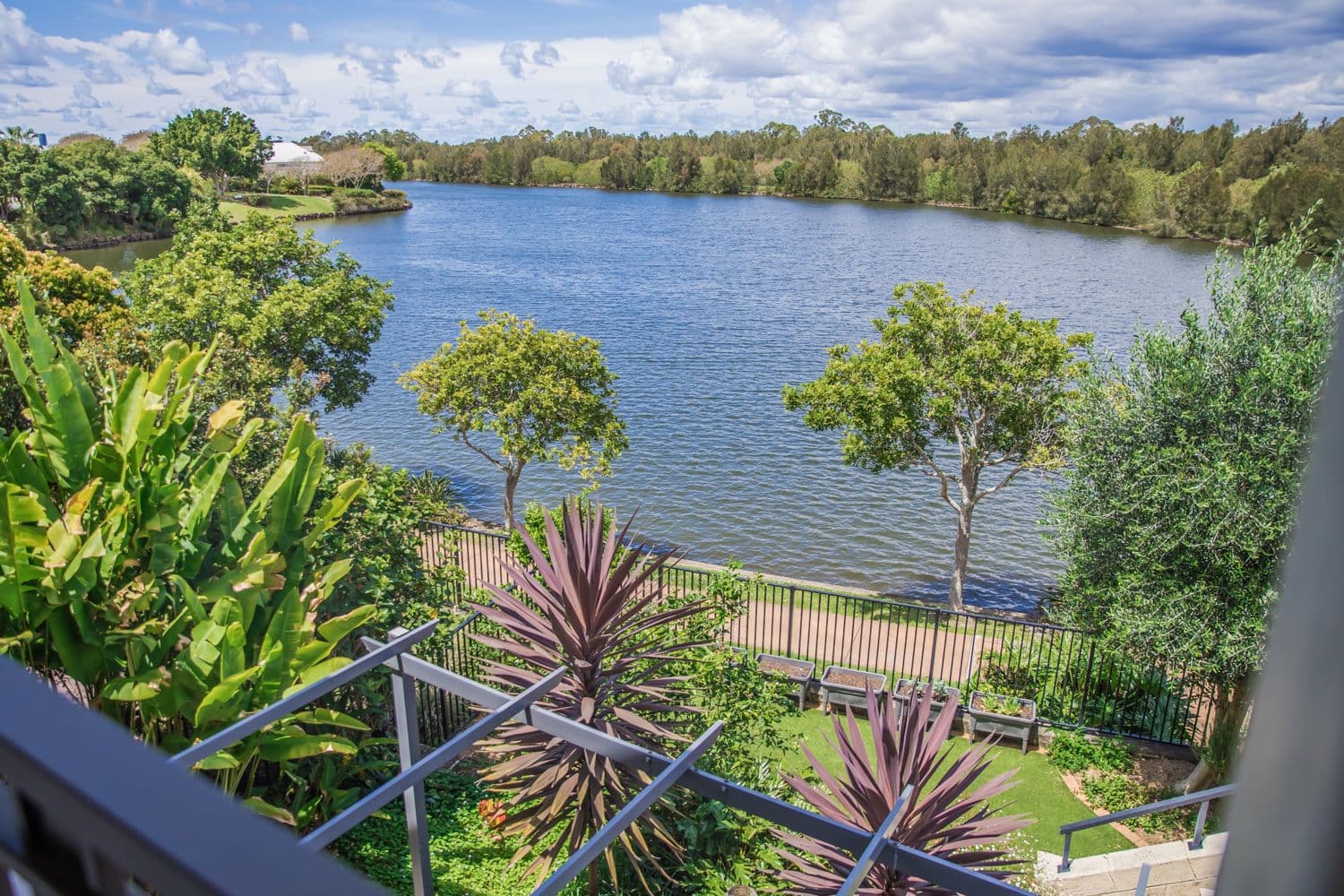 3051 Quay South Drive, Carrara QLD 4211, Carrara - Thumbnail 7