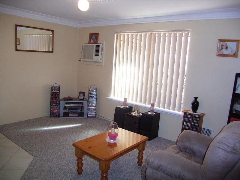 19 Tolbury Retreat, KIARA WA 6054, Kiara - Thumbnail 3