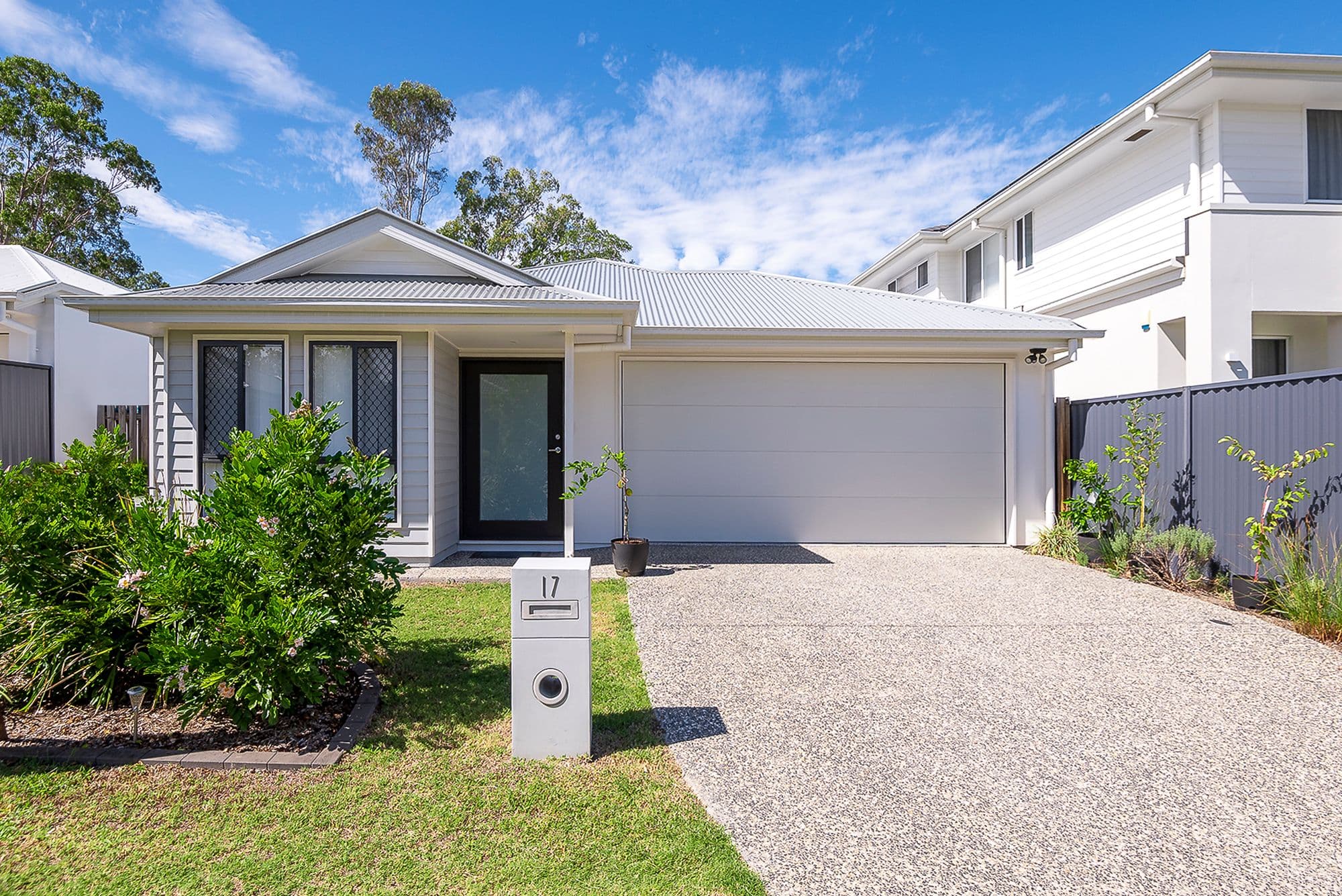 17 Whitehaven Street, Pallara QLD 4110, Pallara - Thumbnail 2