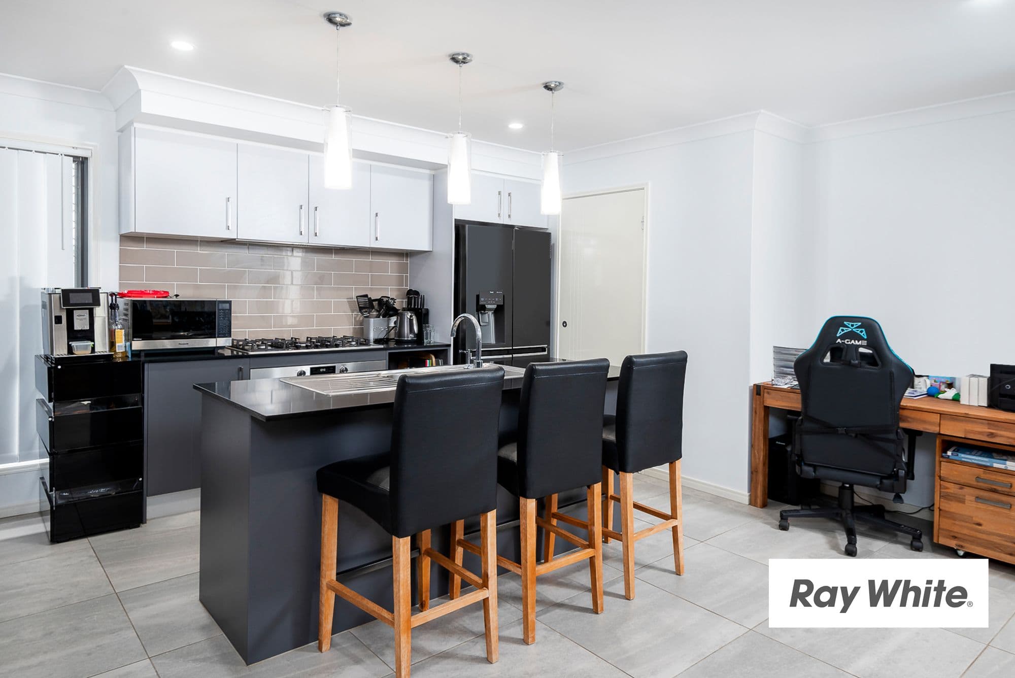 17 Whitehaven Street, Pallara QLD 4110, Pallara - Thumbnail 4