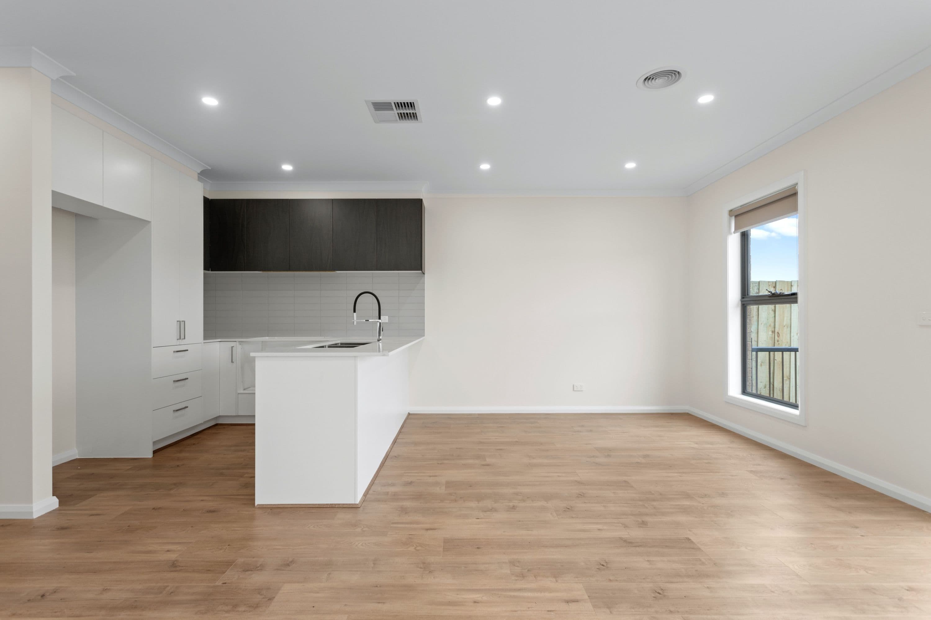 89 Harvest Home Road, Epping VIC 3076, Epping - Thumbnail 3