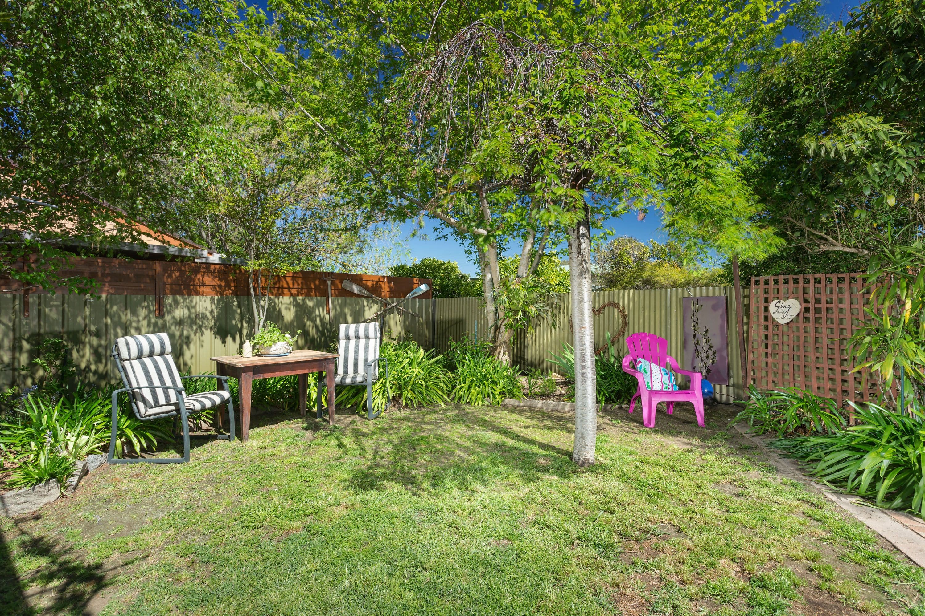 565 Woodbury Court, Lavington - Thumbnail 3