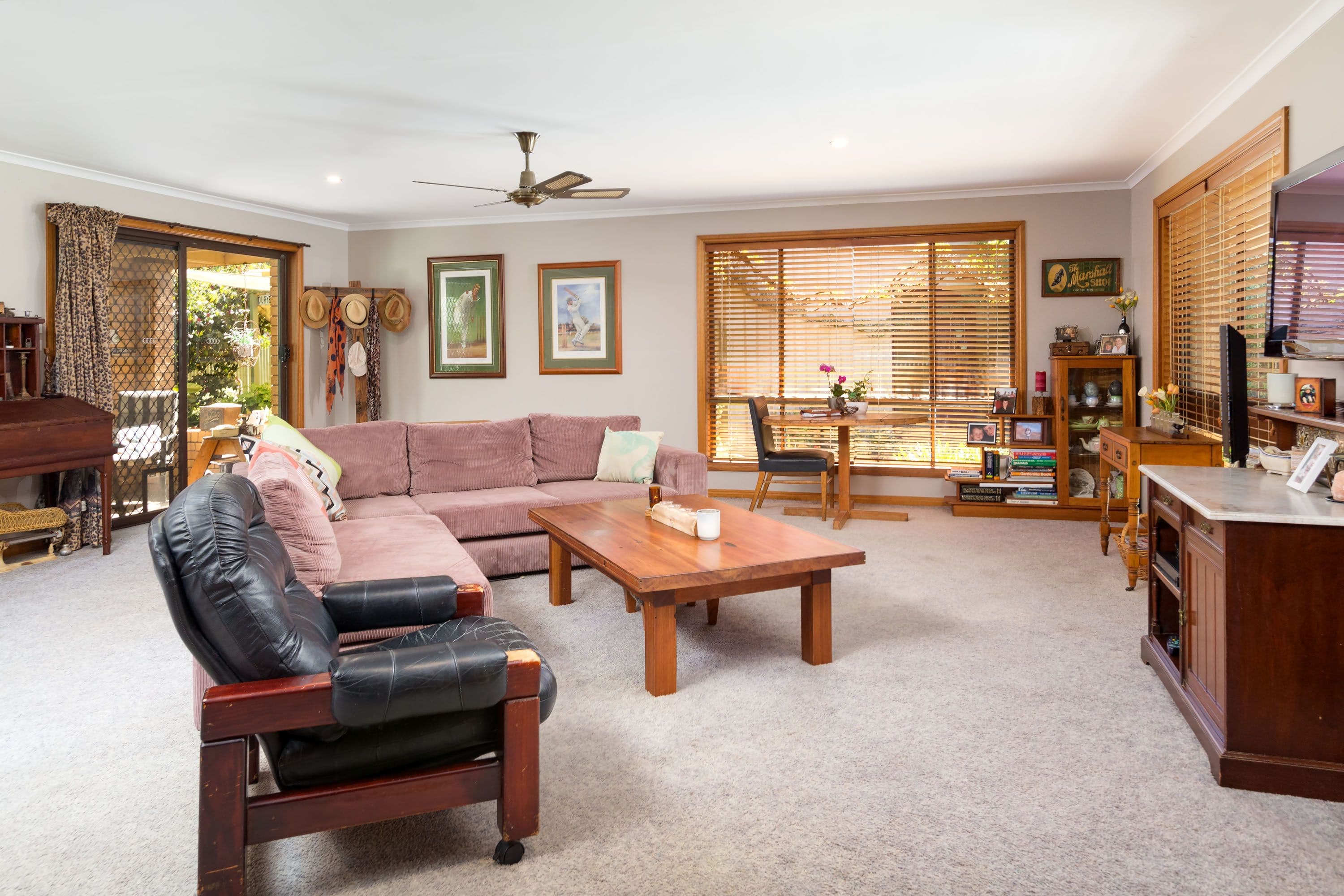 565 Woodbury Court, Lavington - Thumbnail 4
