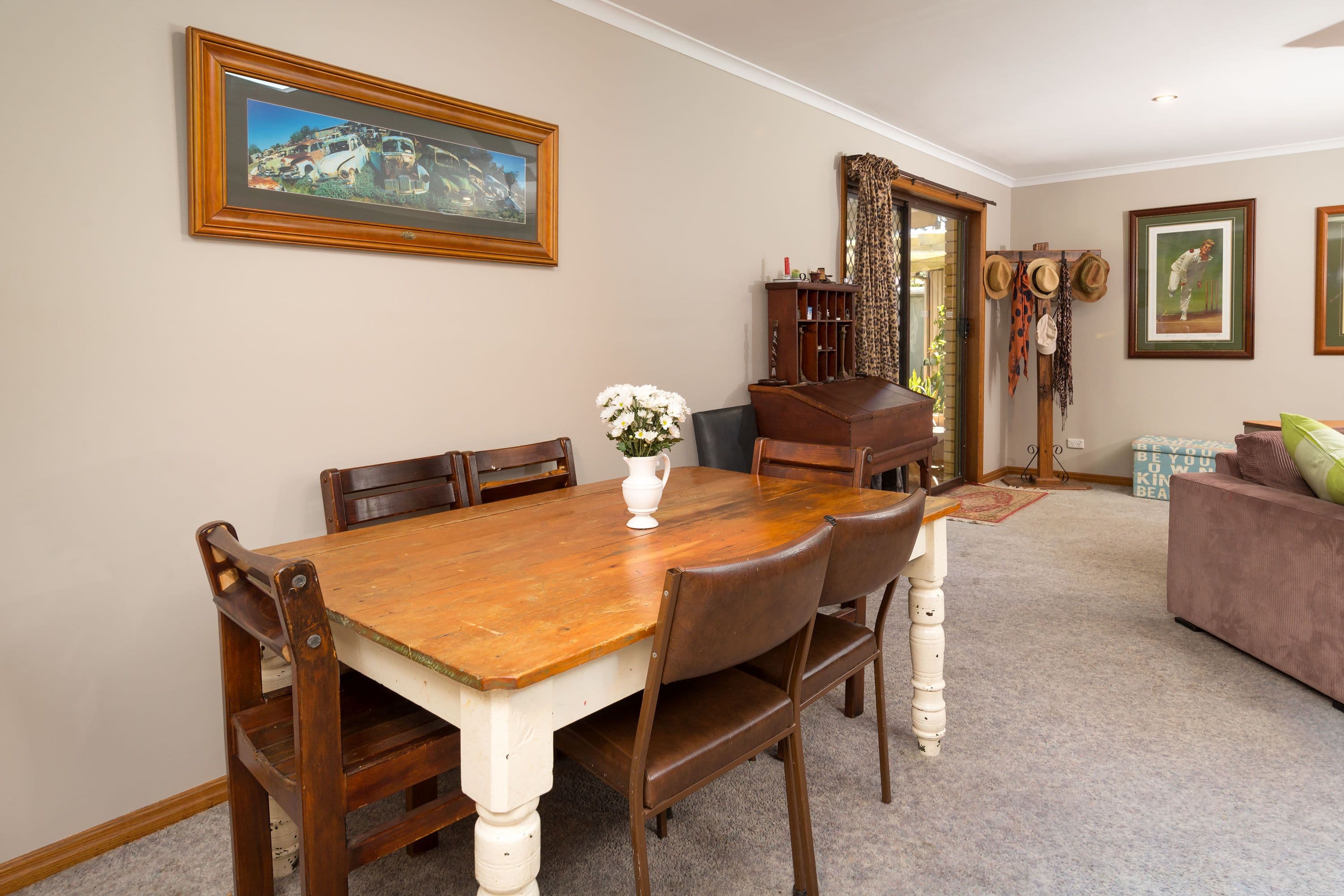 565 Woodbury Court, Lavington - Thumbnail 6
