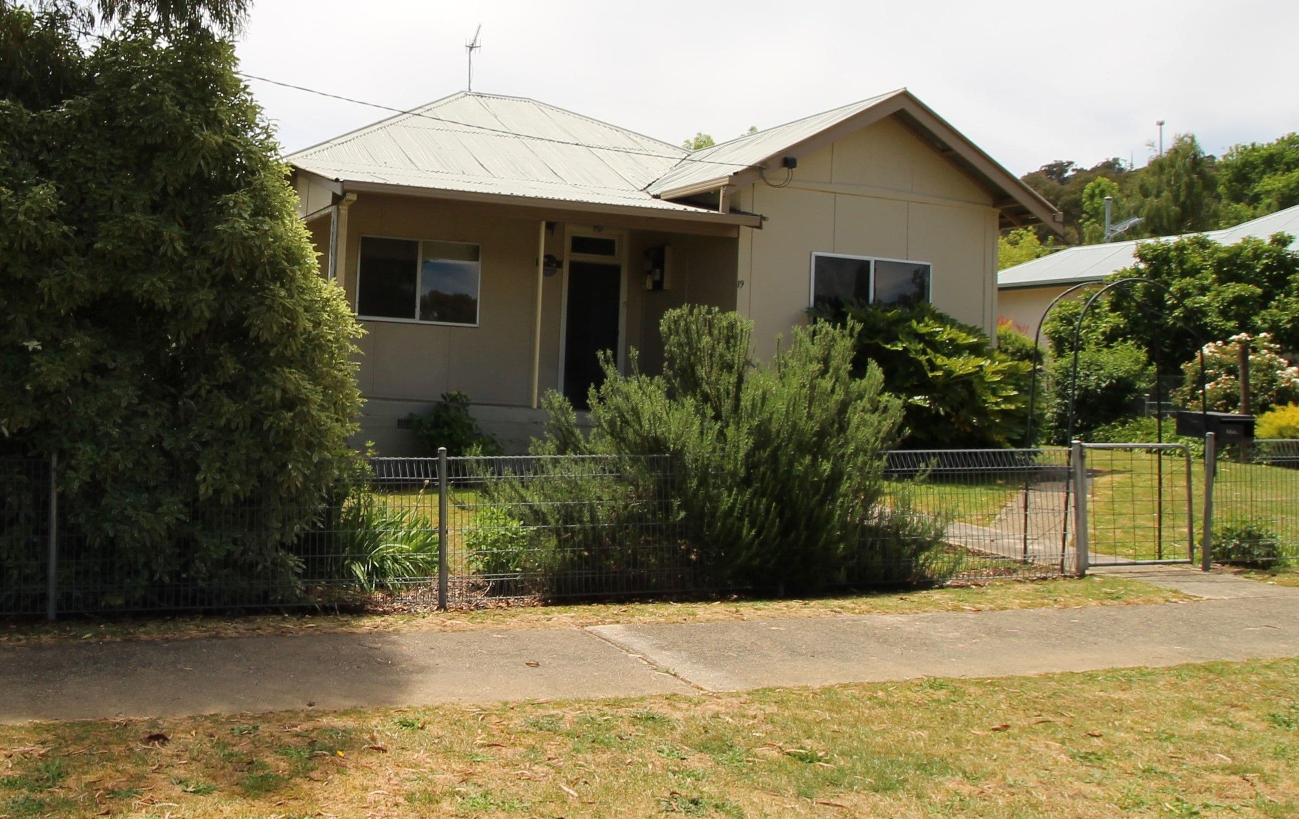 19 Regent Street, Tumbarumba - Image 1