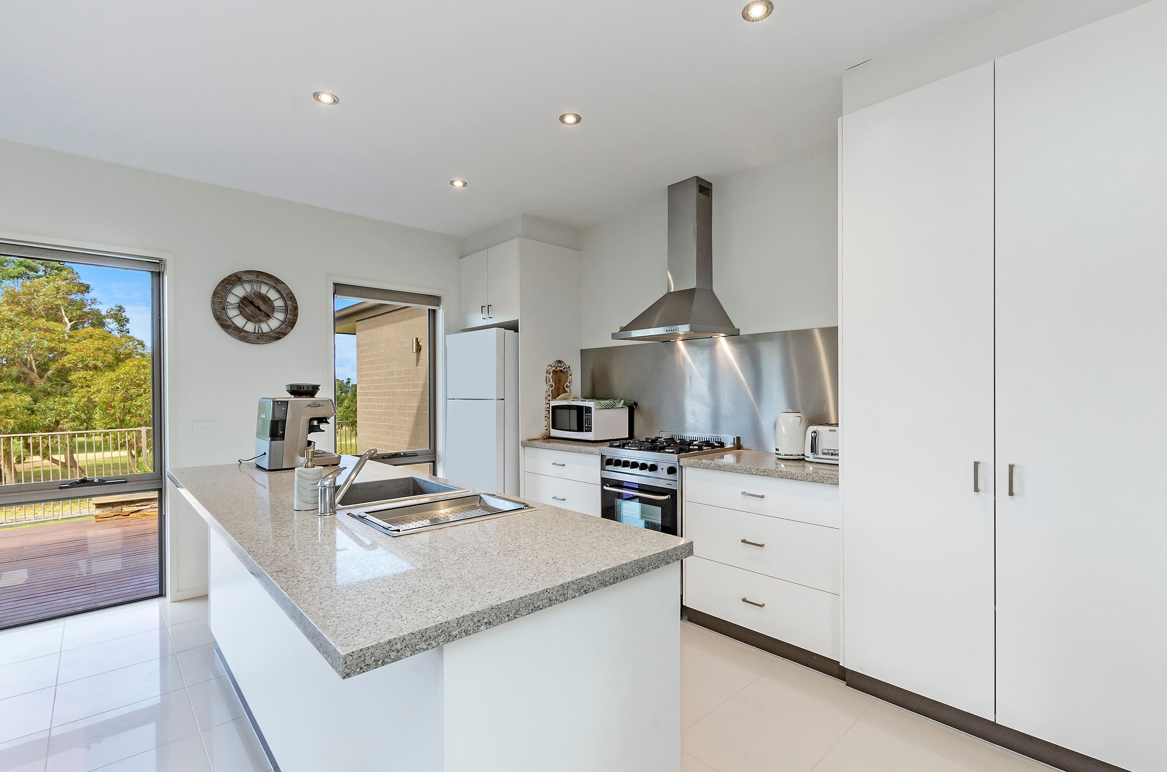 22 Mitchell Street, Warrnambool VIC 3280, Warrnambool - Thumbnail 3