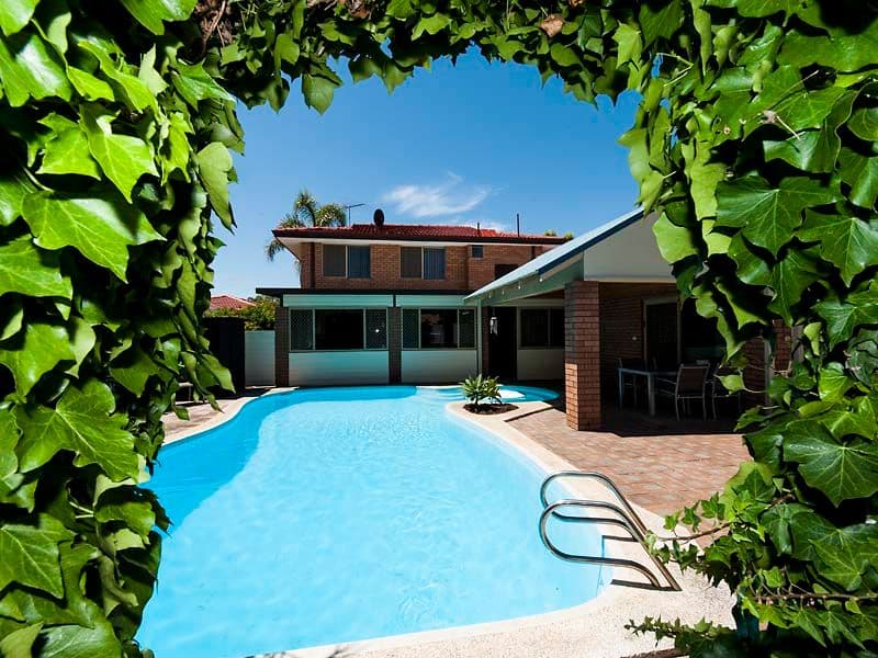 3 QUINDALUP Court, HILLMAN WA 6168, Hillman - Thumbnail 2