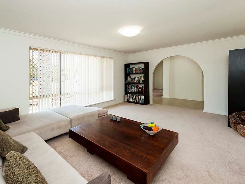 3 QUINDALUP Court, HILLMAN WA 6168, Hillman - Thumbnail 3