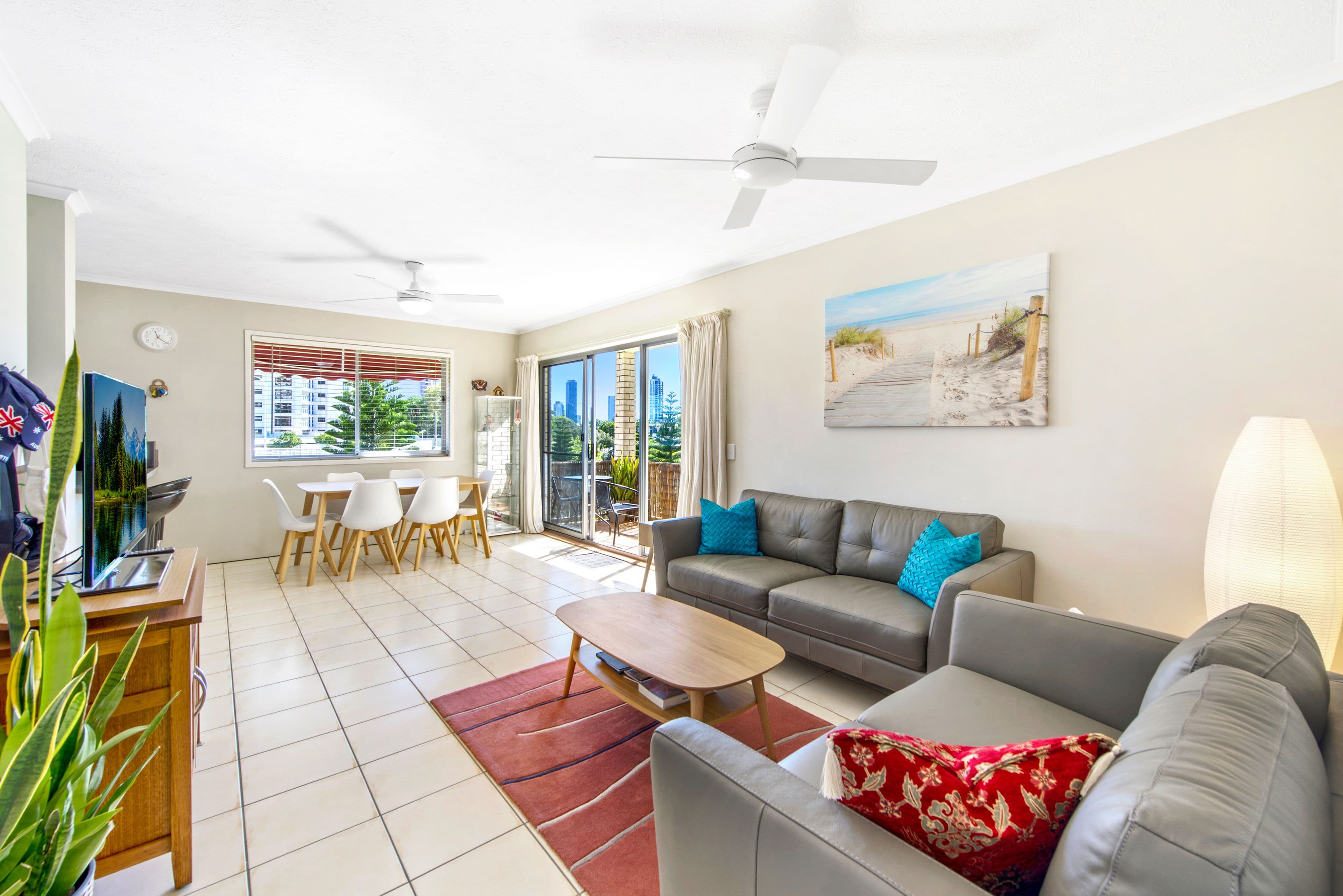 192 Ferny Avenue, Surfers Paradise QLD 4217, Surfers Paradise - Thumbnail 2