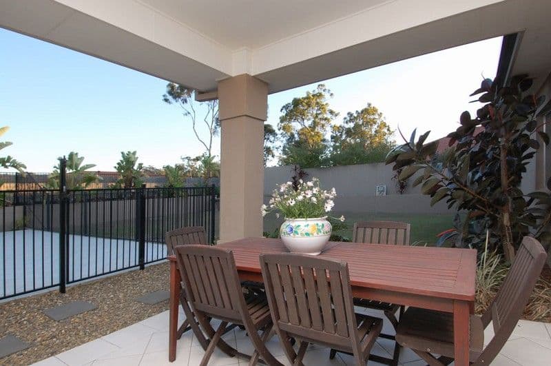 61 Arun Drive, ARUNDEL QLD 4214, Arundel - Thumbnail 7