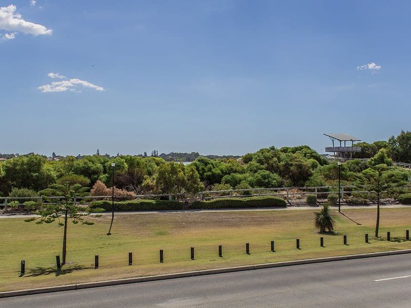 74 Fisher Street, ROCKINGHAM WA 6168, Rockingham - Thumbnail 2
