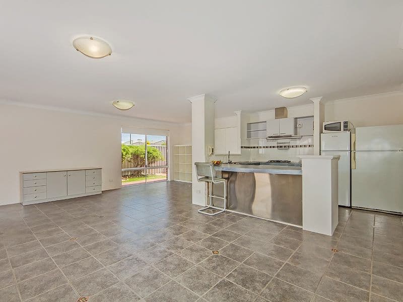 74 Fisher Street, ROCKINGHAM WA 6168, Rockingham - Thumbnail 3