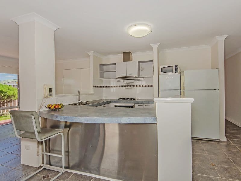 74 Fisher Street, ROCKINGHAM WA 6168, Rockingham - Thumbnail 6