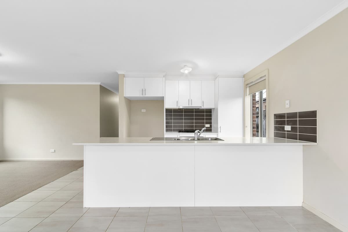 2 Mountain Grey Circuit, MORWELL VIC 3840, Morwell - Thumbnail 2
