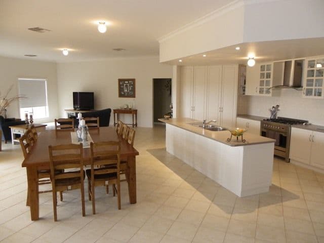 23 Pioneer Landing, LOXTON SA 5333, Loxton - Thumbnail 3