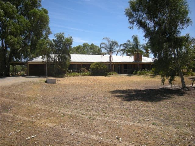 462 Forrest Road, HAYNES WA 6112, Haynes - Image 1
