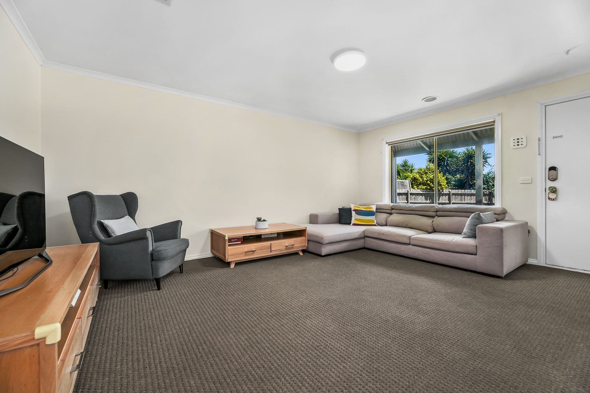 20 Balmaceda Court, Berwick VIC 3806, Berwick - Thumbnail 3