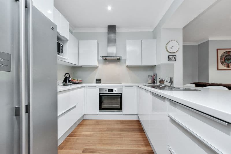 7 Windsor Terrace, West Beach SA 5024, West Beach - Thumbnail 2