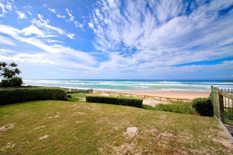 67 Jefferson Lane, PALM BEACH QLD 4221, Palm Beach - Thumbnail 2
