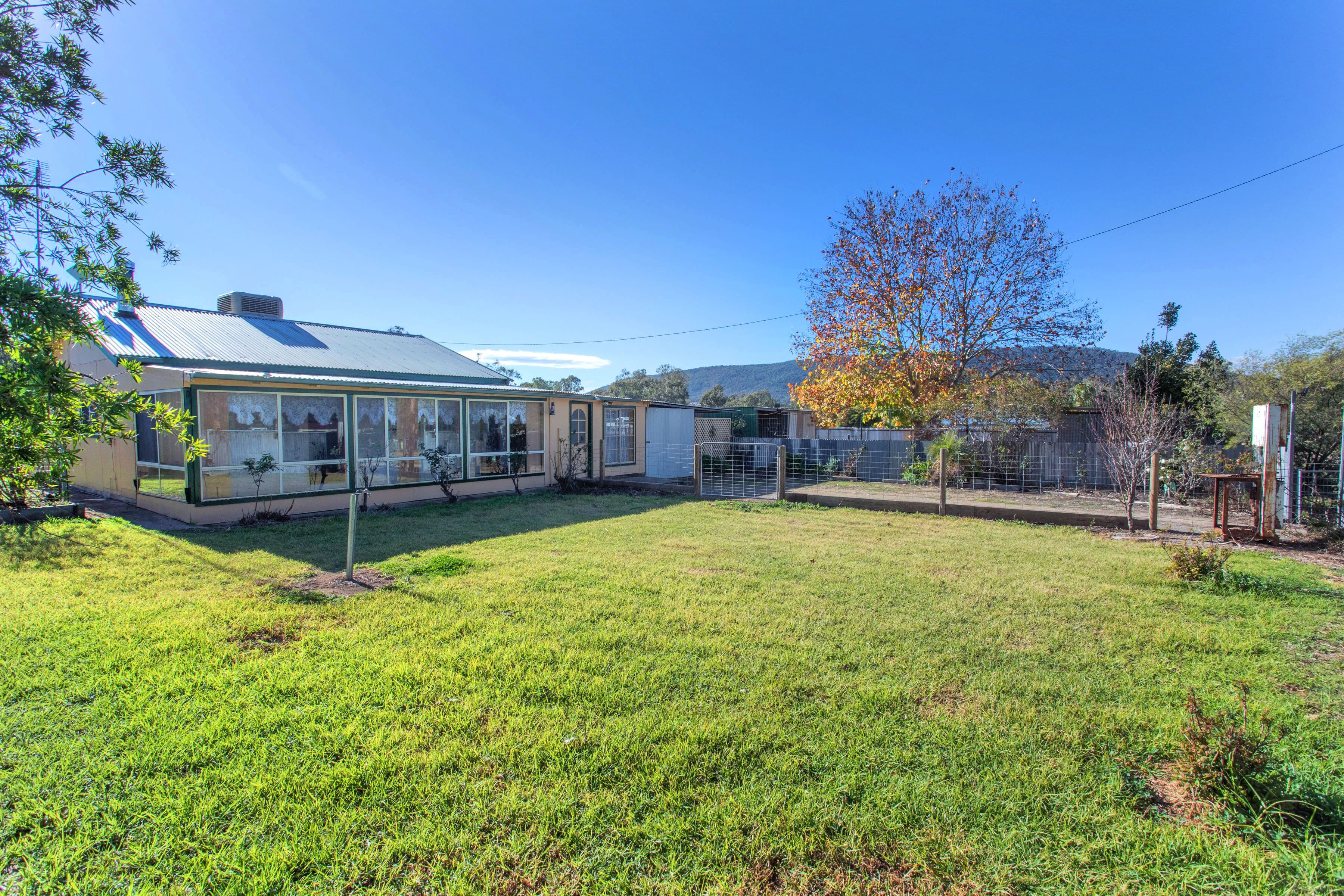 25 Campbell Street (Koorawatha), Cowra NSW 2794, Cowra - Thumbnail 2