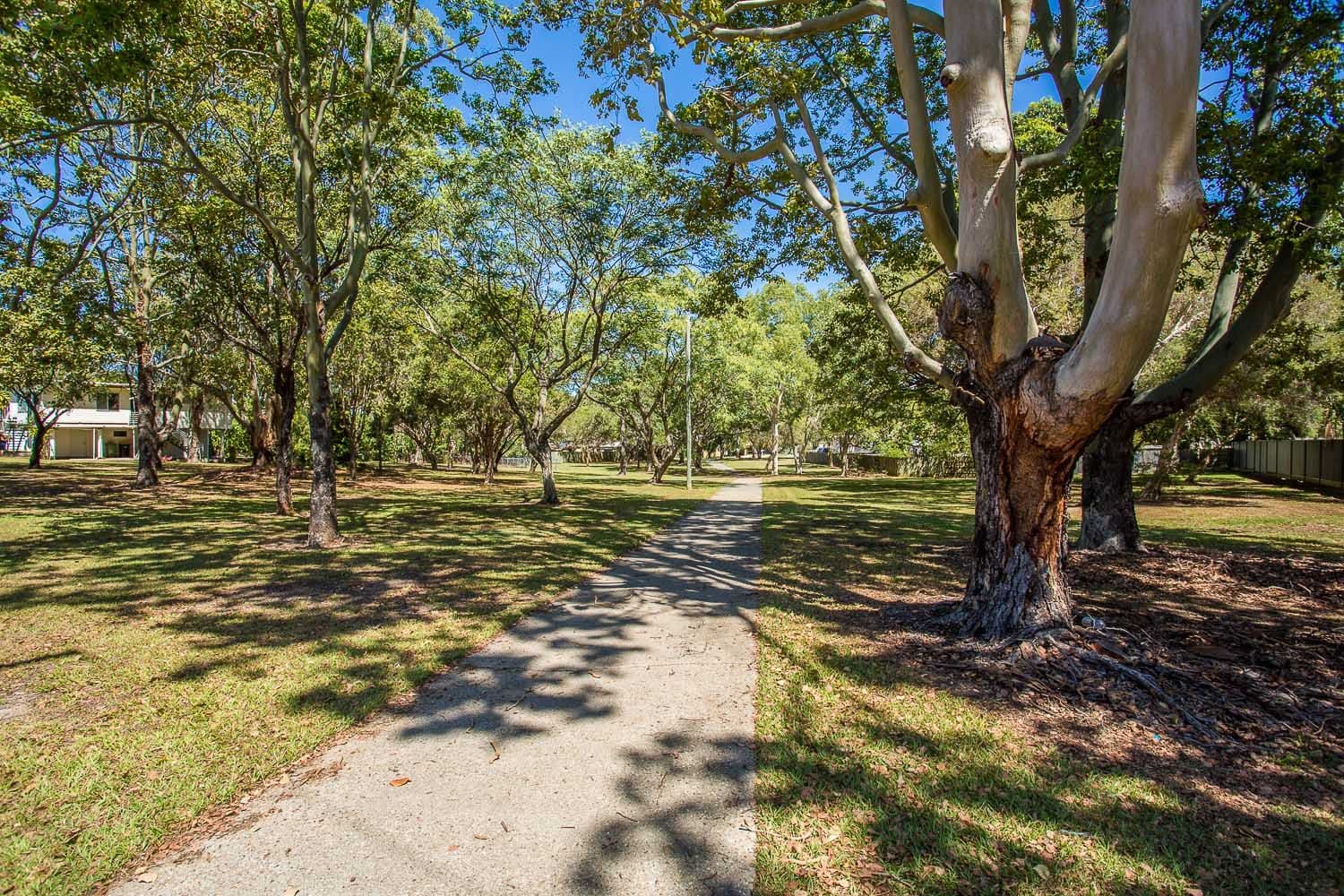 237 Macdonnell Road, CLONTARF QLD 4019, Clontarf - Thumbnail 7