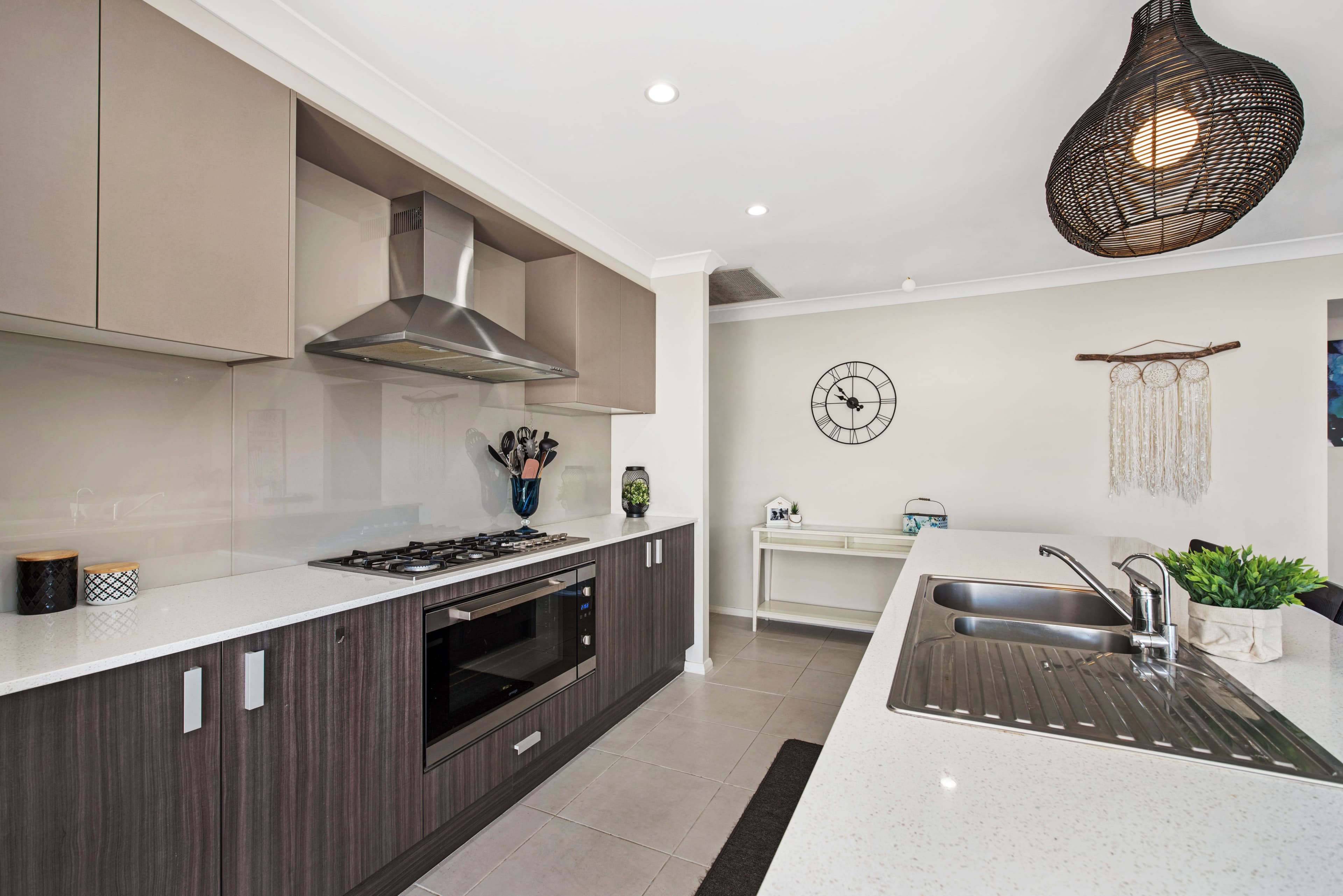 21 Redgum Circuit, Aberglasslyn - Thumbnail 2