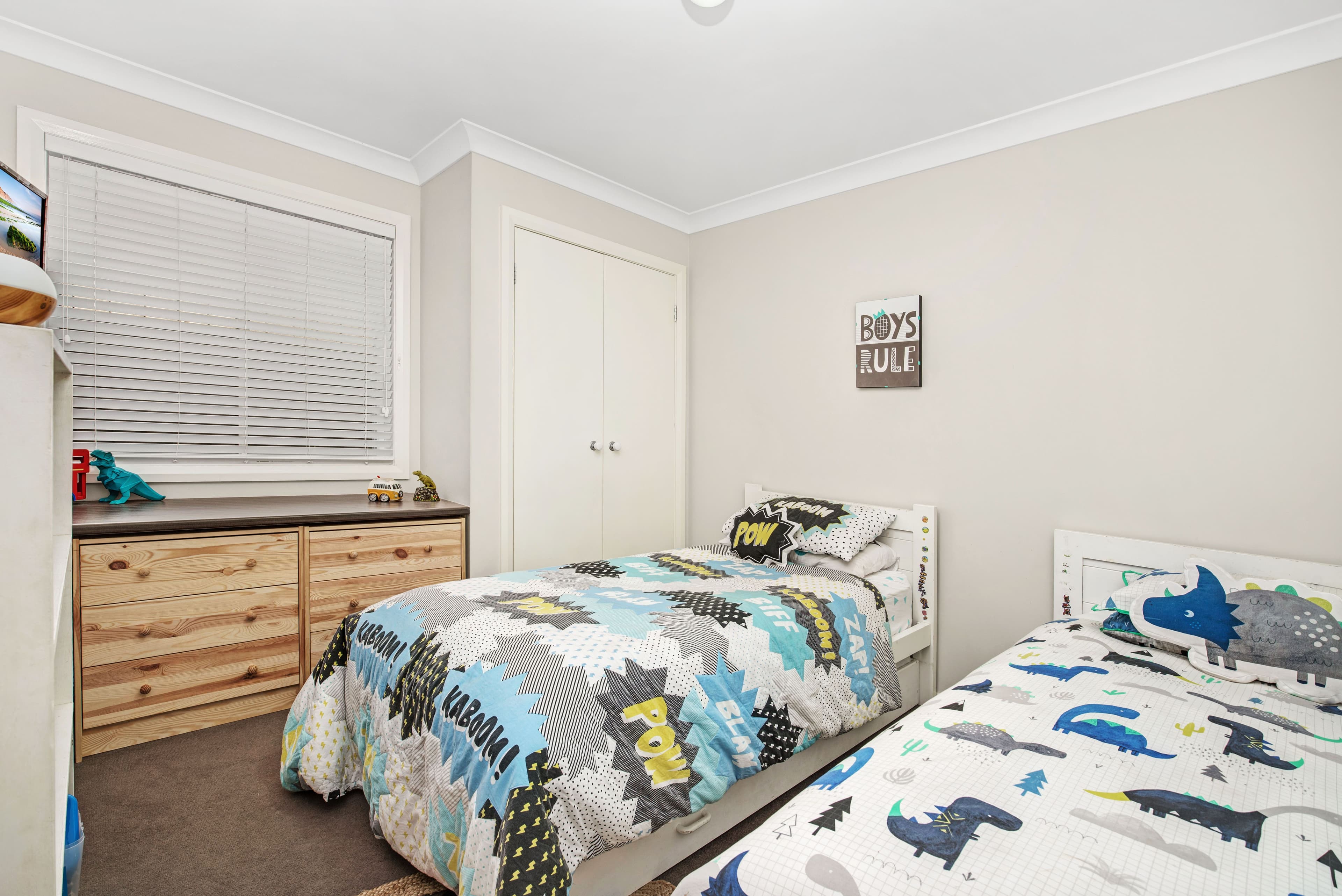 21 Redgum Circuit, Aberglasslyn - Thumbnail 6