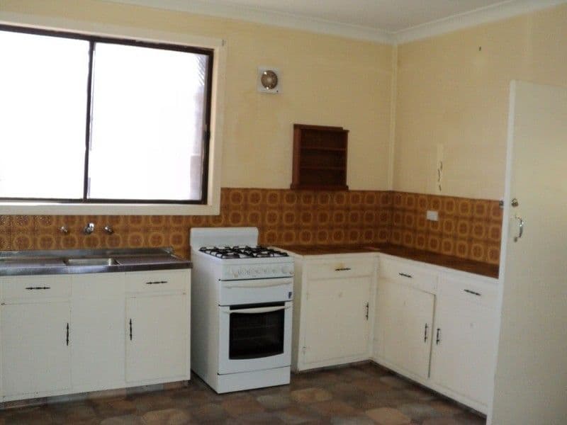 116 Thomas Street, BROKEN HILL NSW 2880, Broken Hill - Thumbnail 5