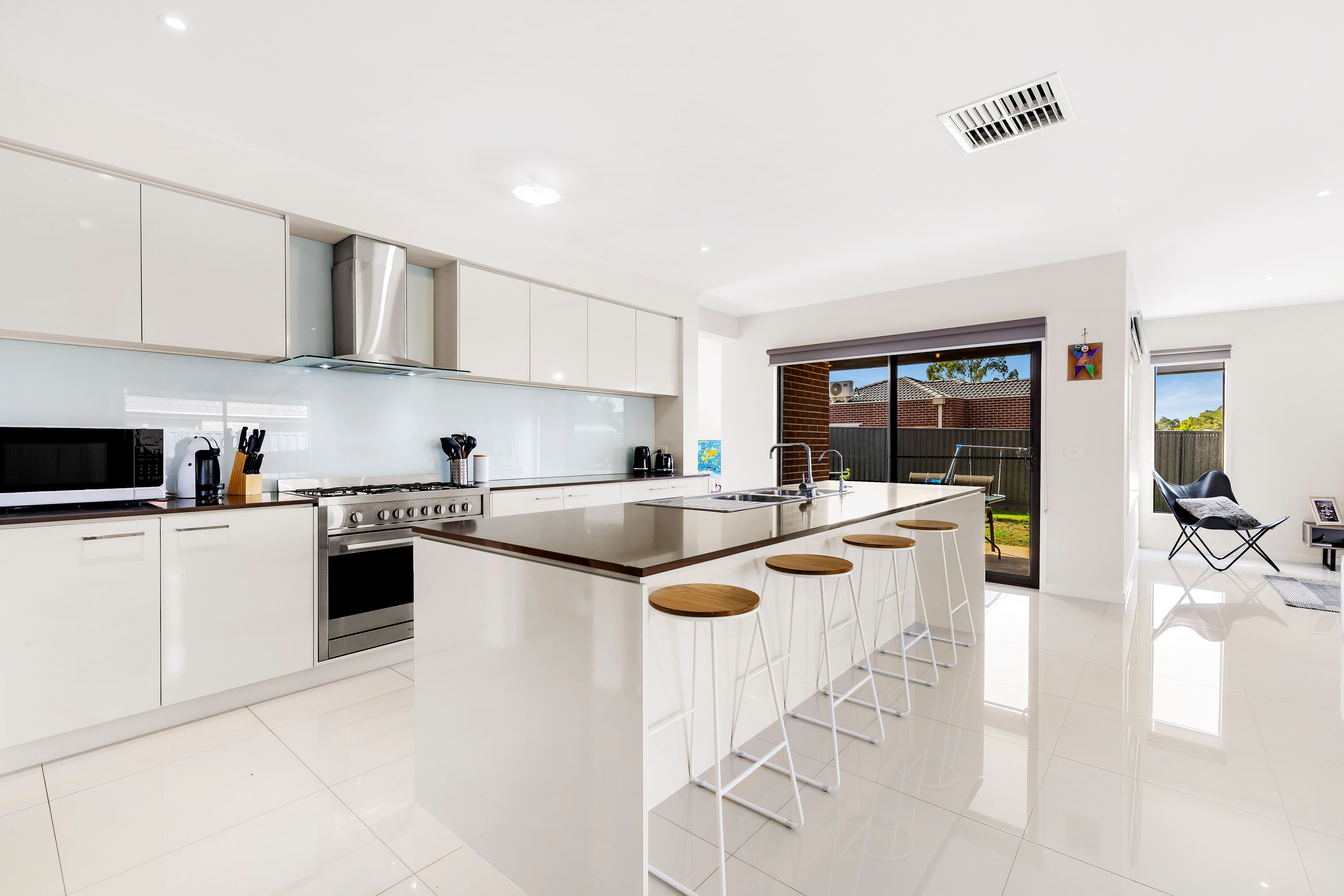 24 Maybury Drive, Mill Park VIC 3082, Mill Park - Thumbnail 2